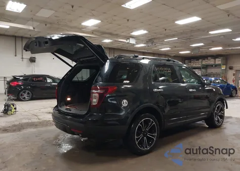 2014 Ford Explorer Sport из США, поврежденный, VIN 1FM5K8GT7EGB82417